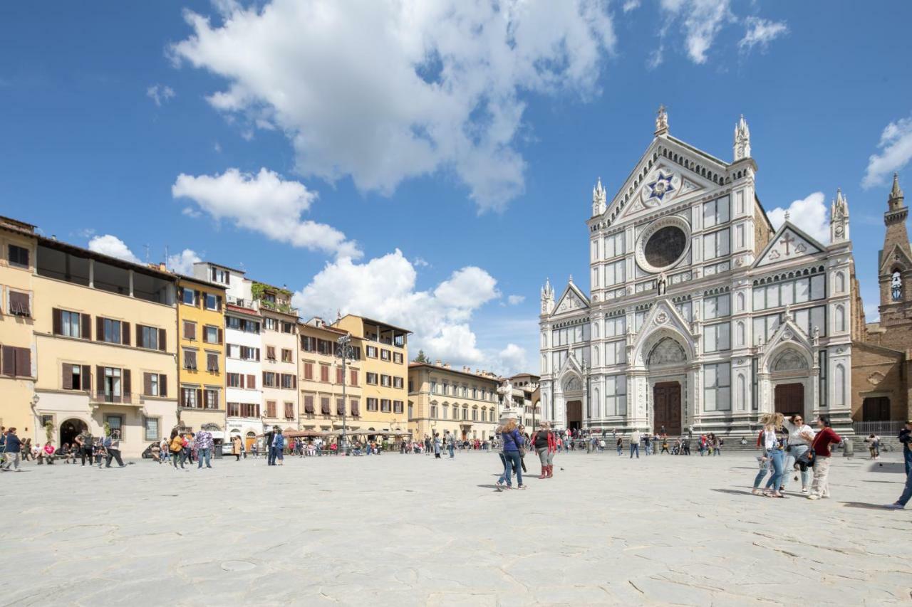 Loggia Santa Croce * Florence