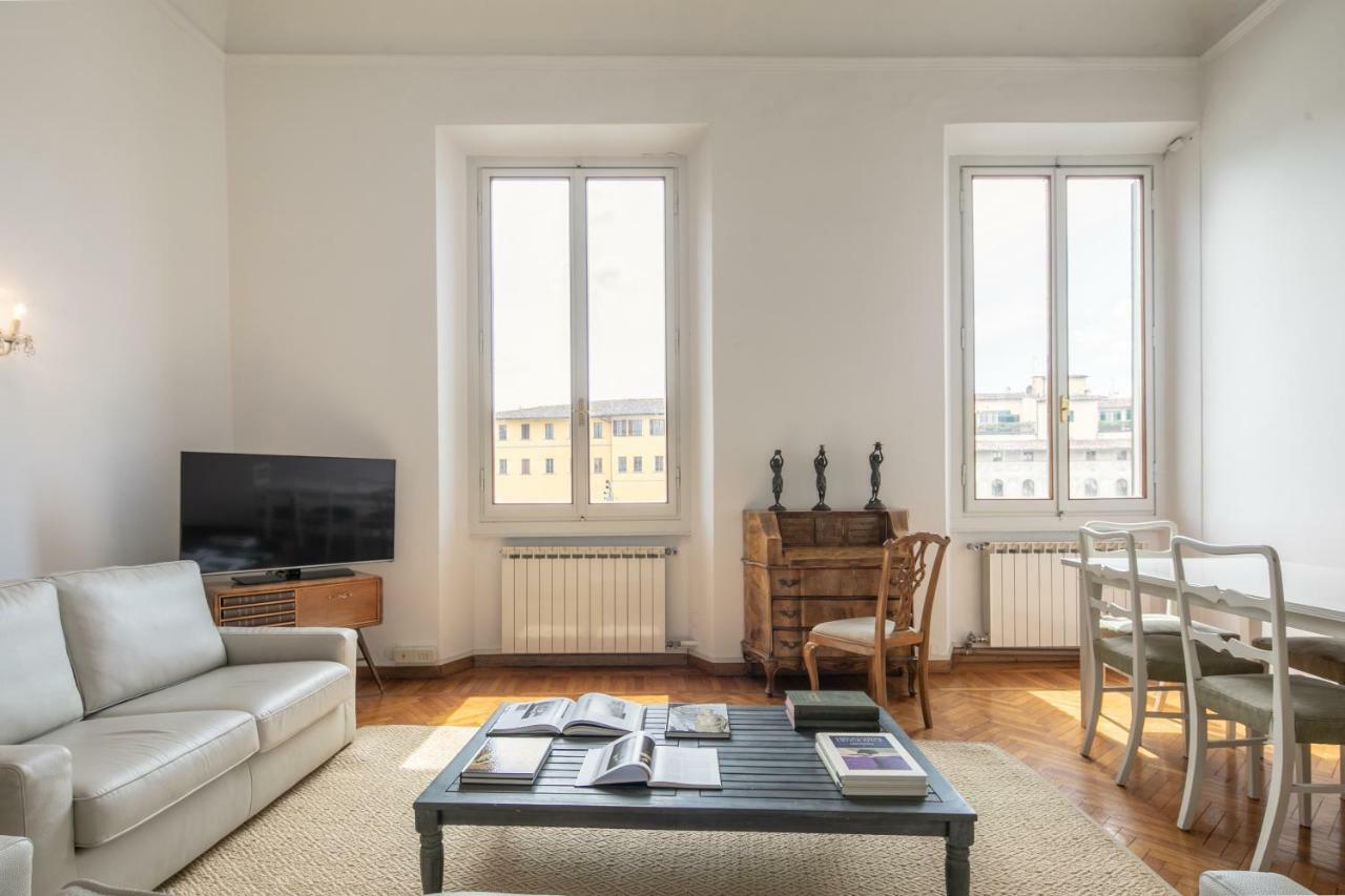 Loggia Santa Croce * Firenze